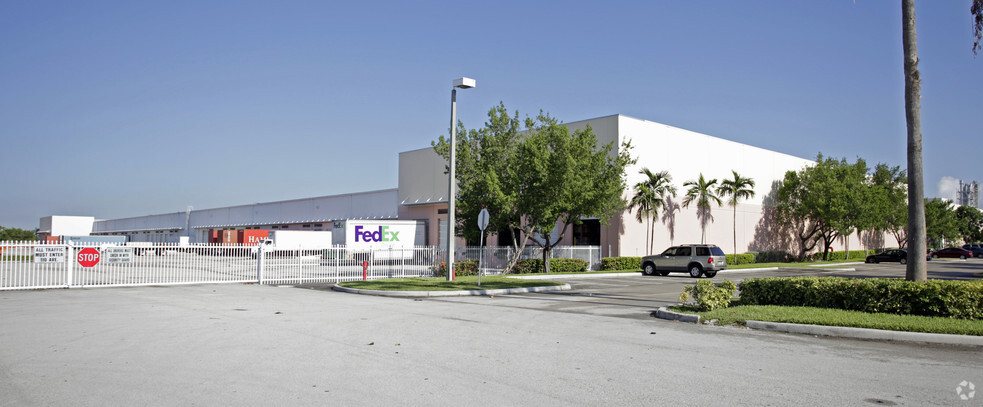 Primary Photo Of 10800 NW 103rd St, Medley Warehouse For Lease