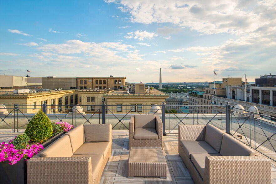 More Photos Of 805 15th St NW, Washington Office For Lease