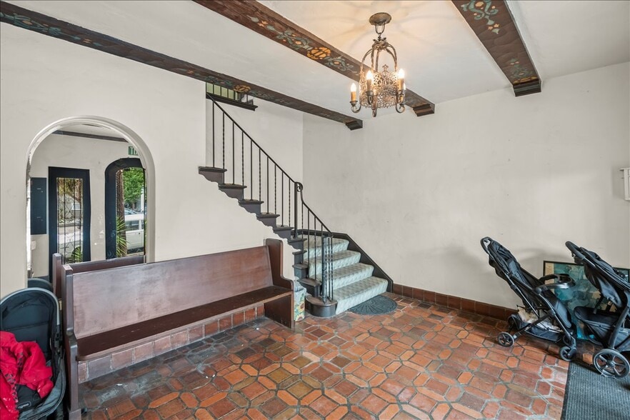 More Photos Of 3719 Emerson St, Oakland Apartments For Sale