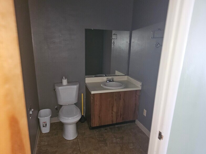 More Photos Of 115 Nowlin Ln, Chattanooga Office For Lease