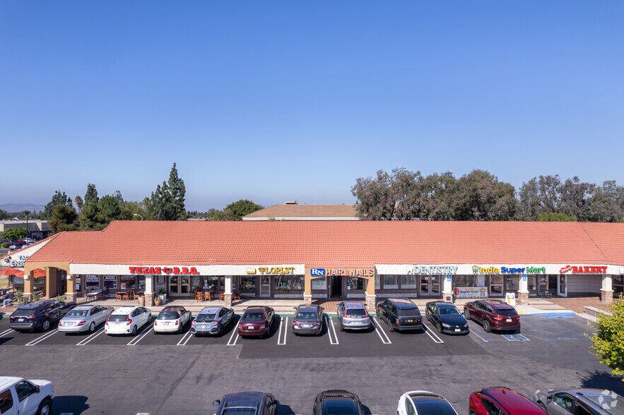 More Photos Of 24601 Raymond Way, Lake Forest Storefront For Lease