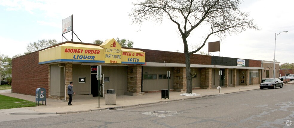 More Photos Of 19900 Harper Ave, Harper Woods Unknown For Lease