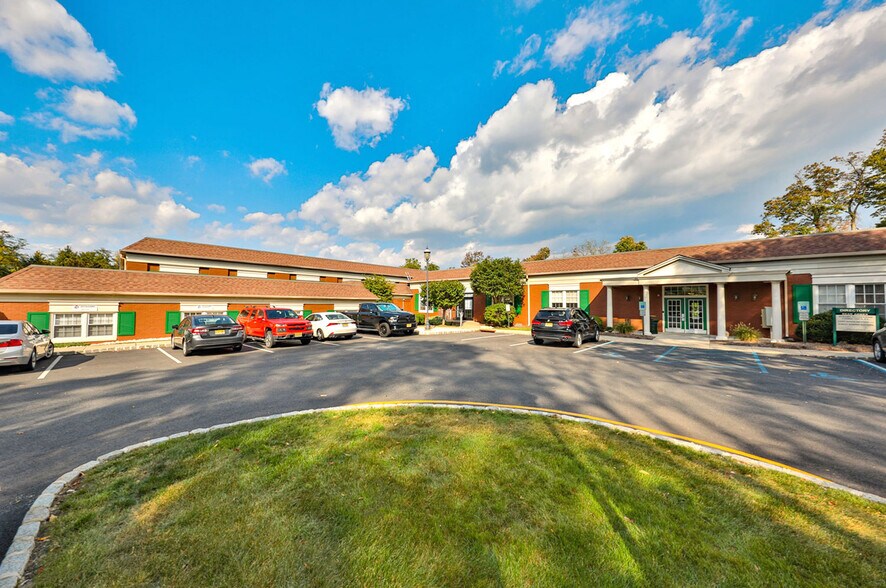 More Photos Of 245 Main St, Chester Office For Lease