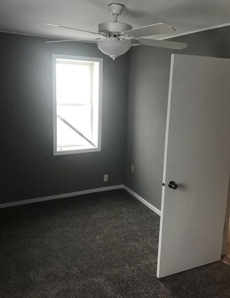 More Photos Of 140 N West St, Crown Point Apartments For Sale