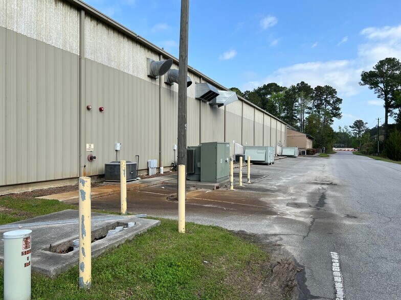 More Photos Of 58 Firefly Dr, Ridgeland Warehouse For Sale