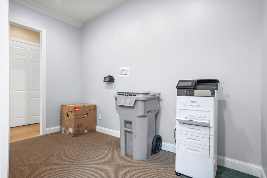 More Photos Of 1544 Fording Island Rd, Hilton Head Island Medical For Sale