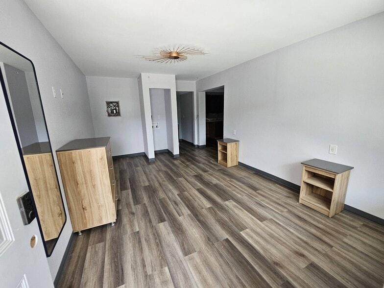 More Photos Of 1113 9th Ave SW, Bessemer Apartments For Sale