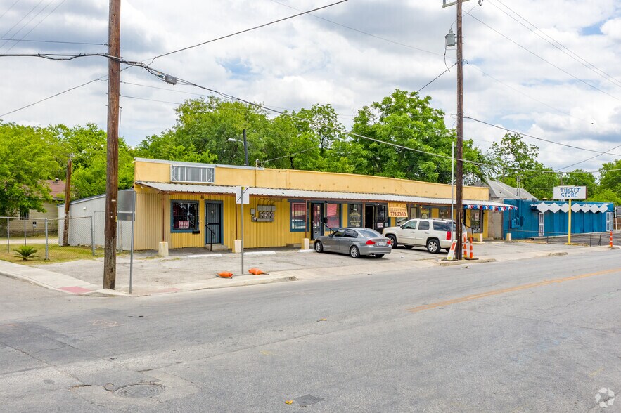 1502 S Hackberry St, San Antonio, TX 78210 Freestanding For Sale