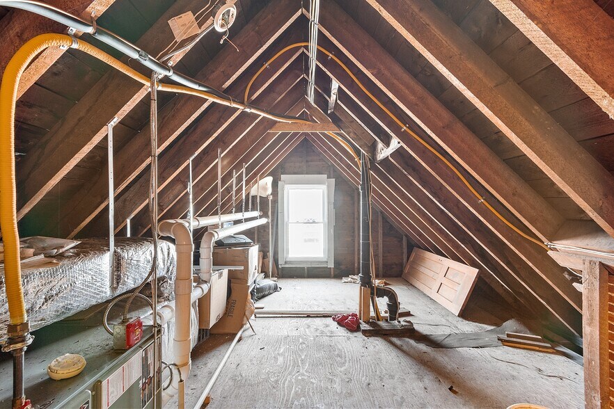 More Photos Of 58 Oliver St, Fitchburg Office Residential For Sale