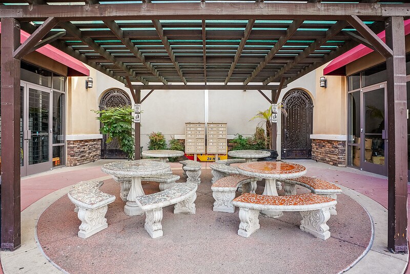 More Photos Of 2364 Roll Dr, San Diego Unknown For Lease