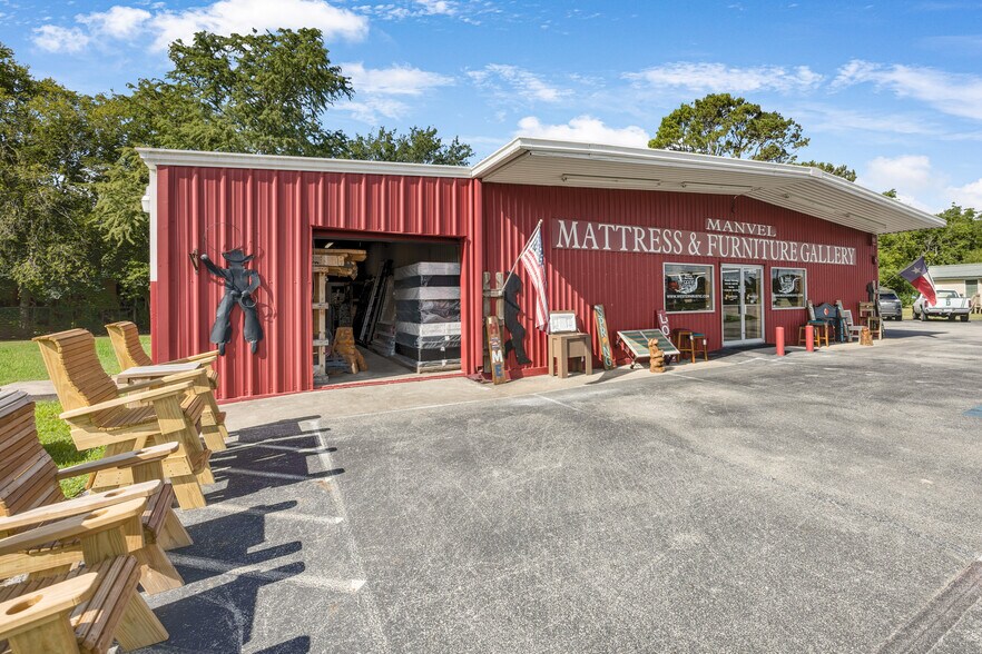 More Photos Of 20350 Morris Ave, Manvel Freestanding For Lease