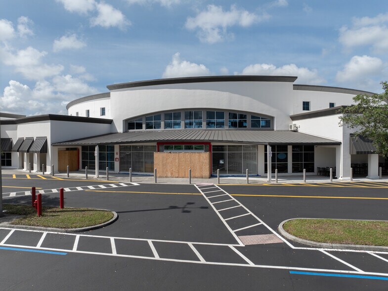 More Photos Of 10175 Tamiami Trl, Punta Gorda General Retail For Lease