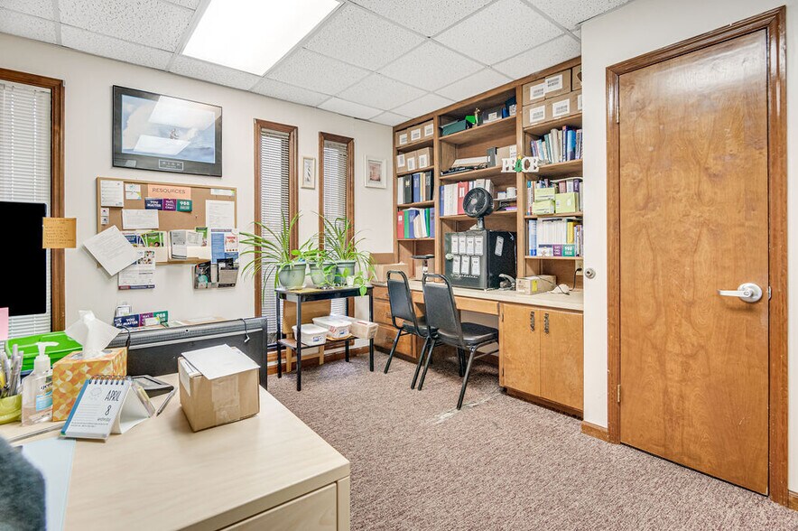 More Photos Of 231 Memorial Dr, Jacksonville Medical For Sale