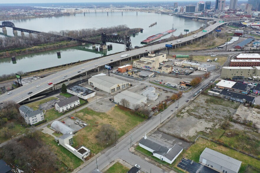 More Photos Of 1604 Northwestern Pky, Louisville Manufacturing For Sale