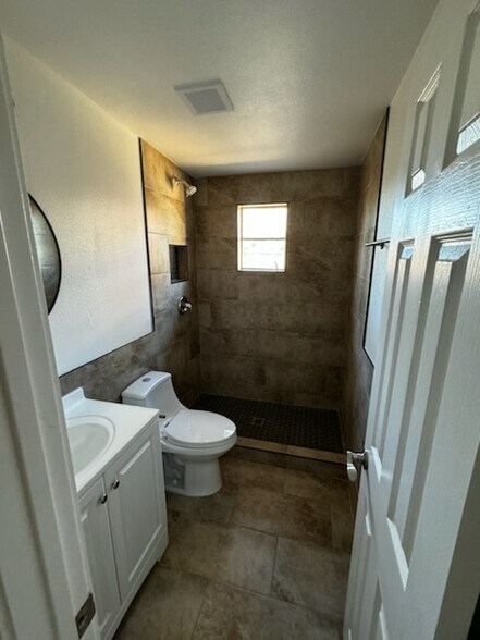 More Photos Of 2340-2348 W Coolidge St, Phoenix Apartments For Sale