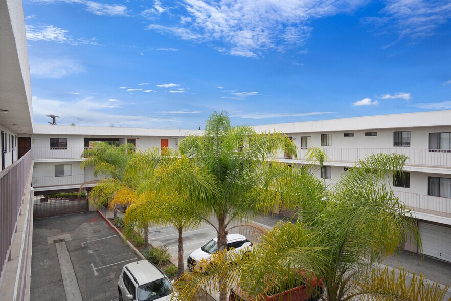 More Photos Of 1225 W 166th St, Gardena Apartments For Sale