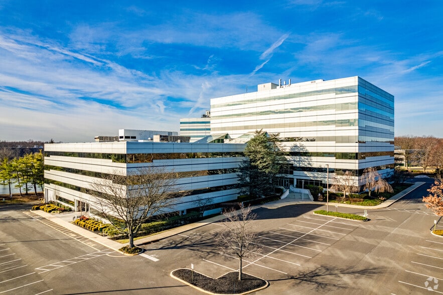 More Photos Of 6000 Midlantic Dr, Mount Laurel Unknown For Lease