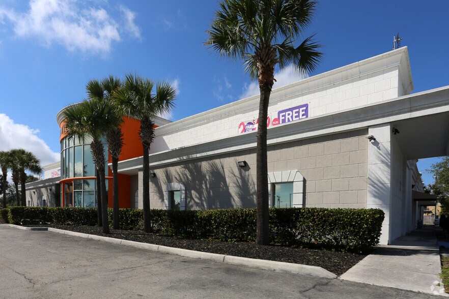 More Photos Of 3801 S Congress Ave, Palm Springs Storefront For Lease