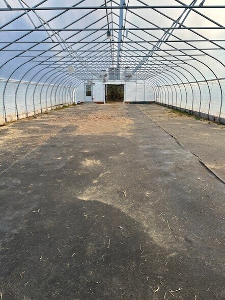 More Photos Of 6810 Sheridan Rd, Vassar Warehouse For Sale