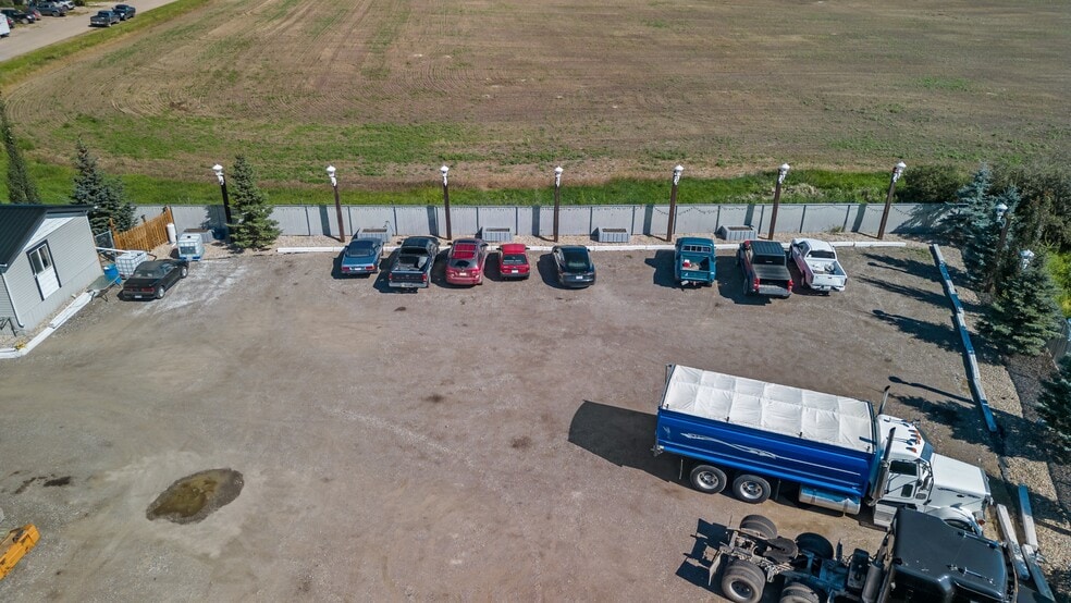 More Photos Of 81 Barstow St, Carseland Auto Repair For Sale