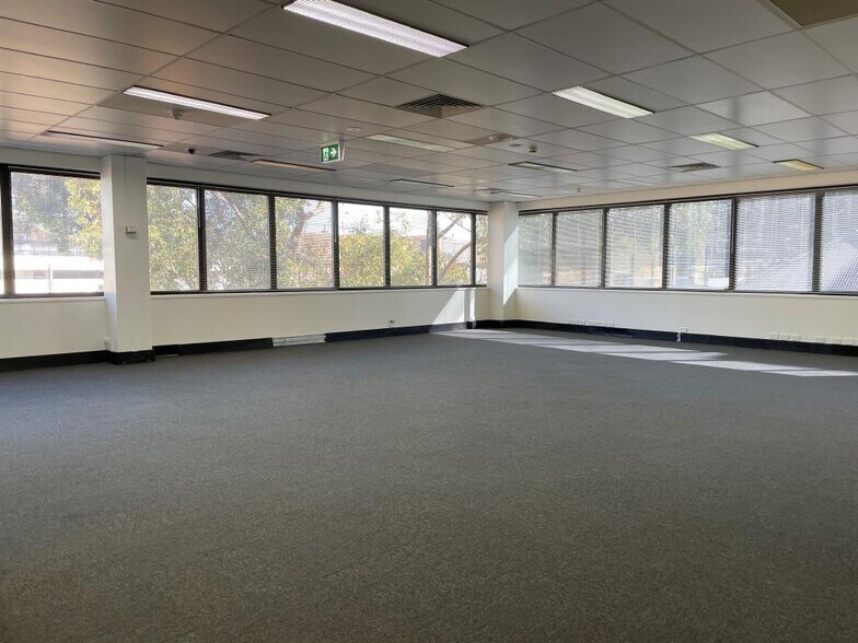 More Photos Of 4-6 Watt St, Gosford Office For Lease