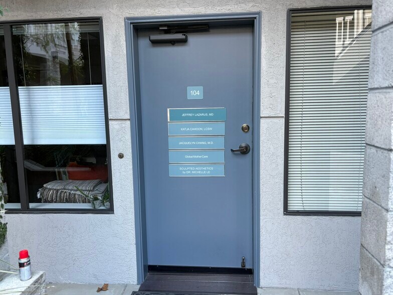 More Photos Of 1220-1244 University Dr, Menlo Park Medical For Lease