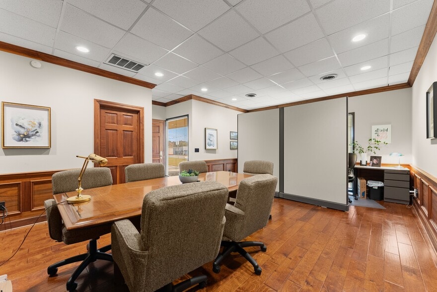 More Photos Of 636 Industrial Blvd, Gainesville Warehouse For Sale