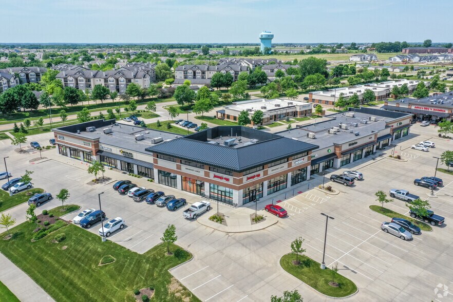 More Photos Of 94th St & University Ave, West Des Moines Unknown For Lease