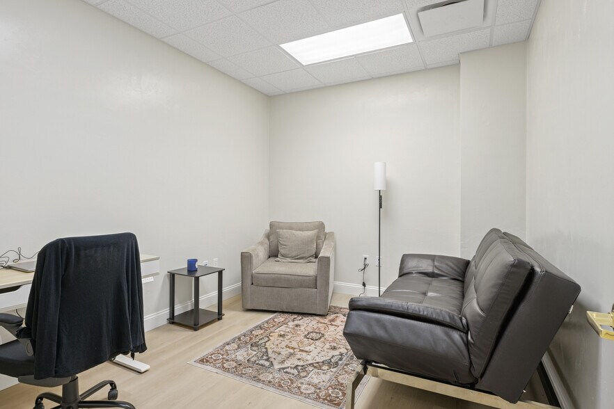 More Photos Of 3606 Maclay Blvd S, Tallahassee Medical For Lease