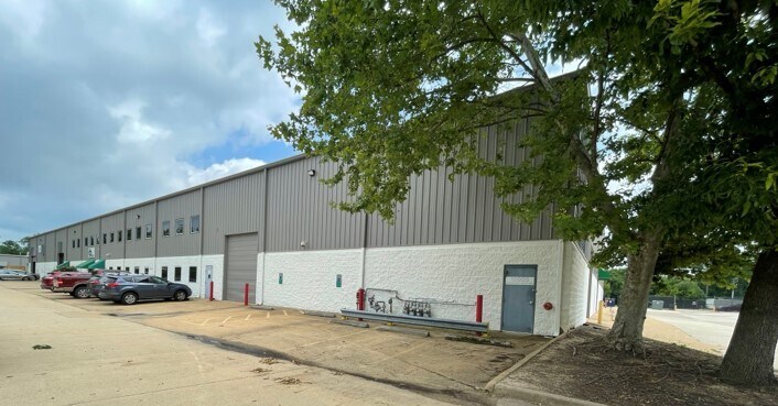 More Photos Of 15481 Farm Creek Dr, Woodbridge Unknown For Lease