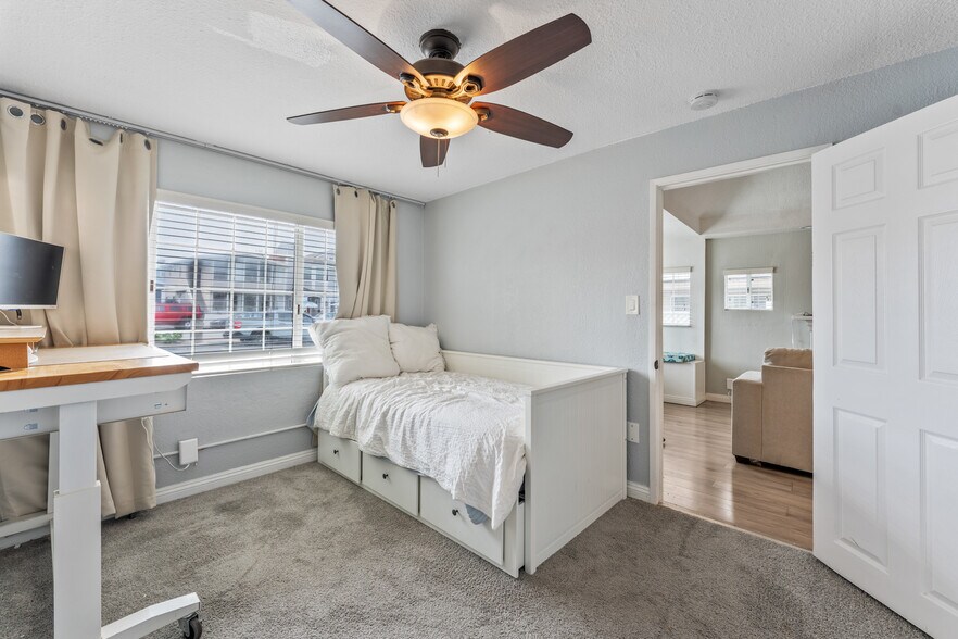 More Photos Of 126 E Balboa Blvd, Newport Beach Multifamily For Sale