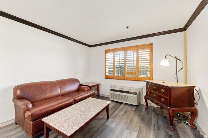 More Photos Of 2156 E Colorado Blvd, Pasadena Hotel For Sale