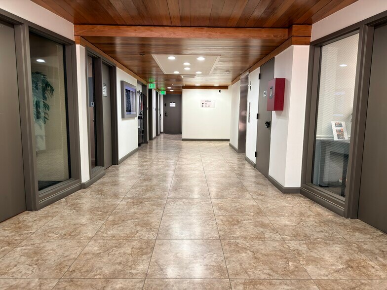 More Photos Of 674 County Square Dr, Ventura Office For Sale