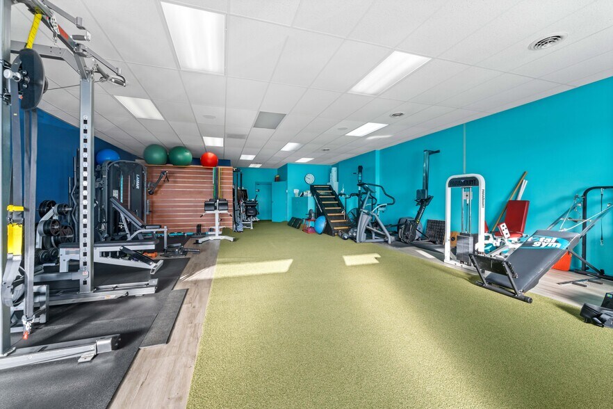 More Photos Of 1126-1130 S Garfield Ave, Traverse City Storefront For Sale