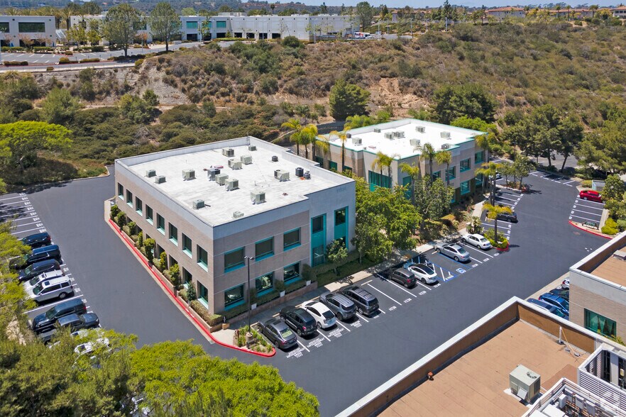 More Photos Of 11236 El Camino Real, San Diego Office For Lease