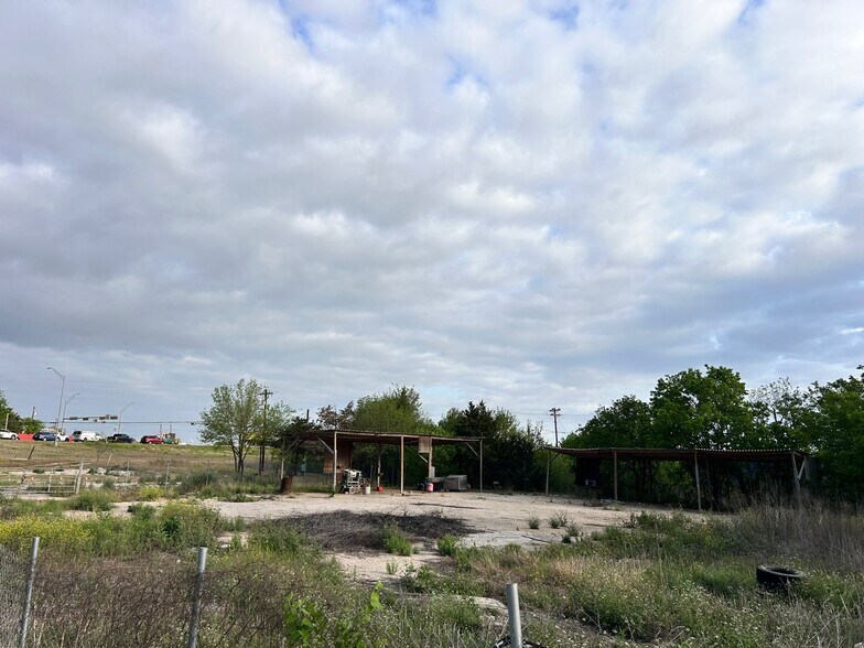 More Photos Of 10412 Highway FM 812, Del Valle Land For Sale