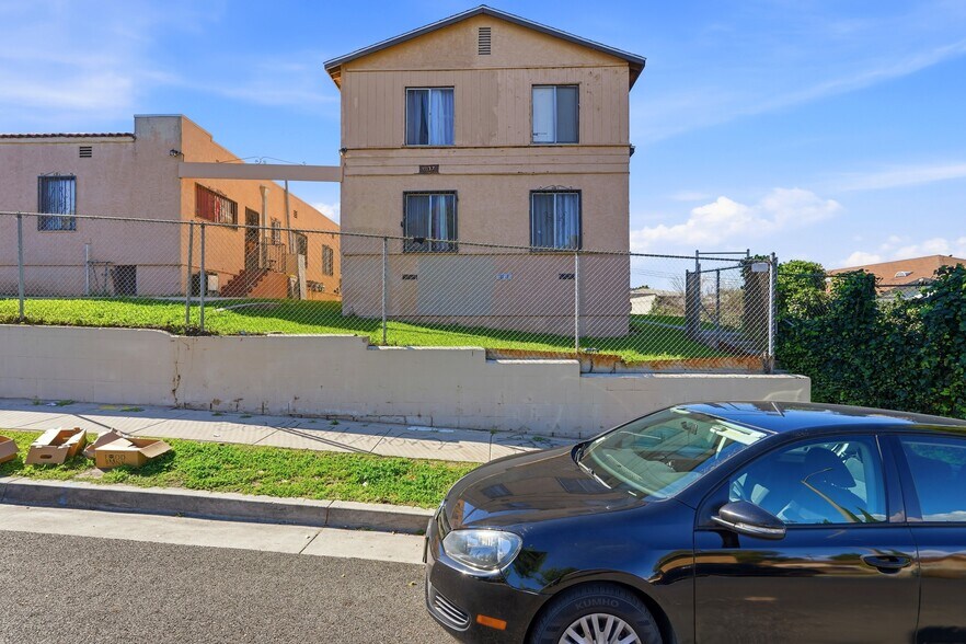 More Photos Of 11137 Van Buren Ave, Los Angeles Apartments For Sale
