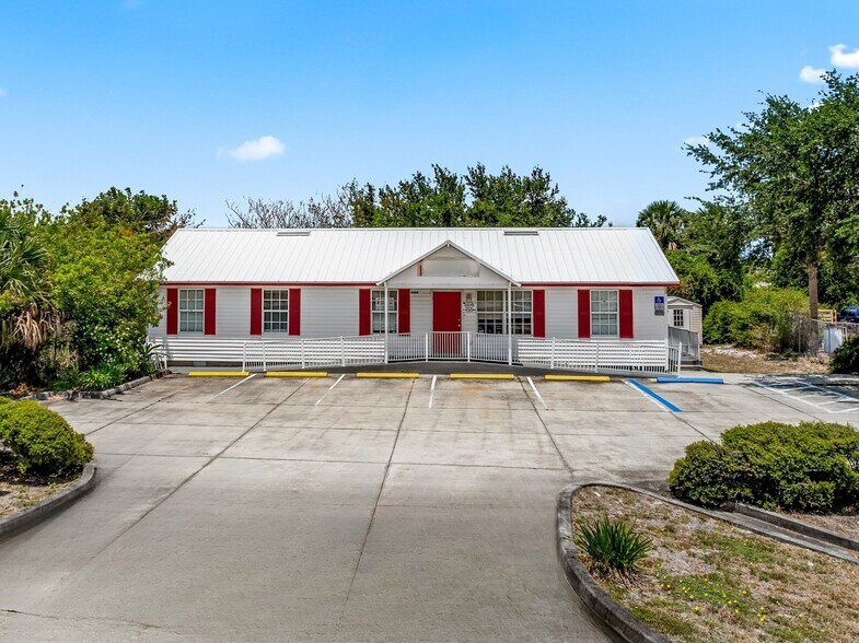 More Photos Of 5660 Micco Rd, Micco Office For Sale