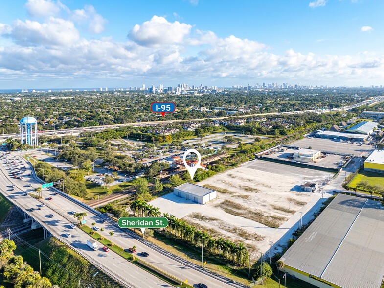 Primary Photo Of 3080 W Sheridan St, Hollywood Manufacturing For Lease