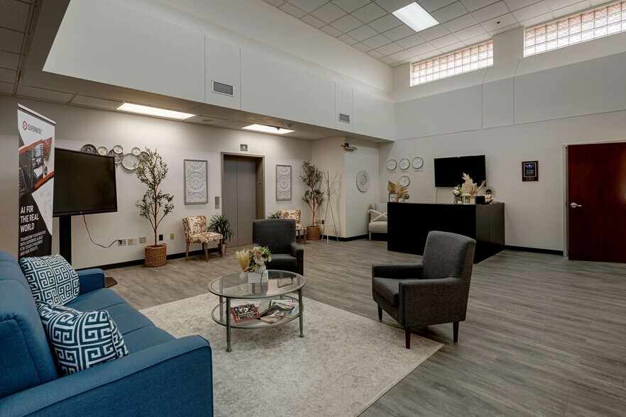 More Photos Of 801 2nd Ave N, Nashville Office For Sale