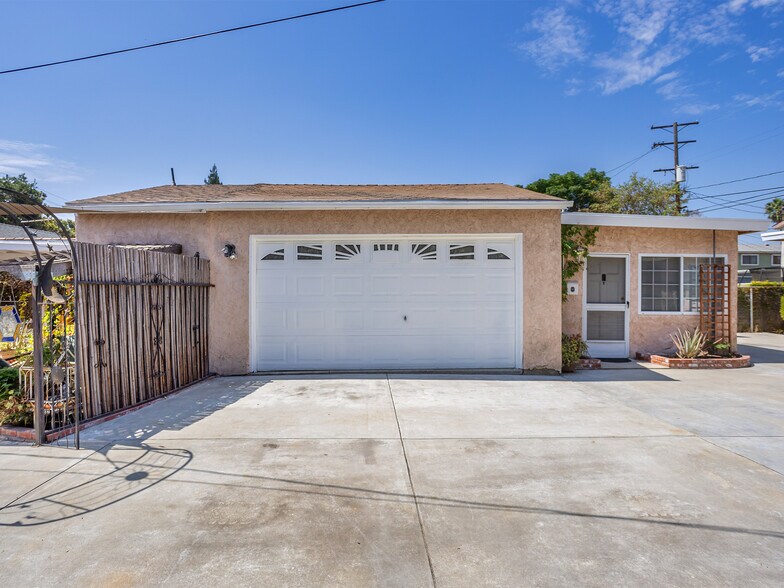More Photos Of 331 Allen Ave, Glendale Multifamily For Sale