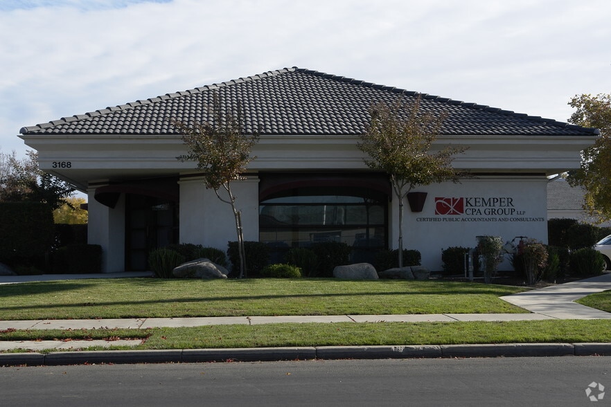 More Photos Of 3168 Collins Dr, Merced Office For Lease