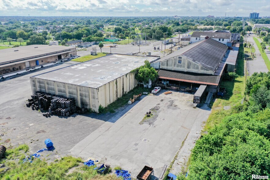 More Photos Of 2200 3rd St NW, Winter Haven Manufacturing For Lease
