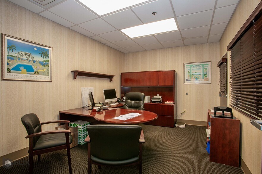 More Photos Of 7171 N University Dr, Tamarac Medical For Sale