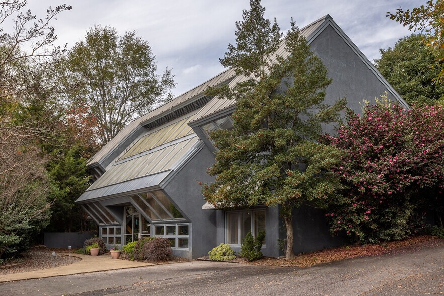 More Photos Of 850 W Morgan St, Raleigh Loft Creative Space For Sale