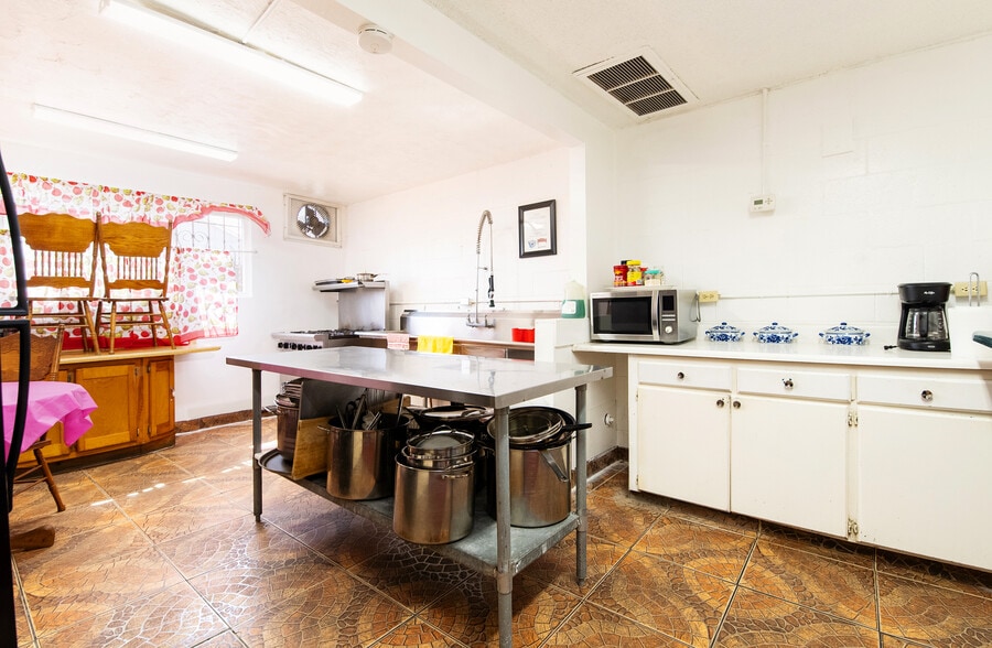 More Photos Of 147 E Rosecrans Ave, Compton Religious Facility For Sale