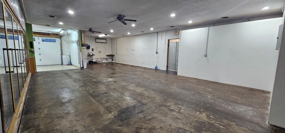 More Photos Of 100 W Pleasant, Cincinnati General Retail For Sale