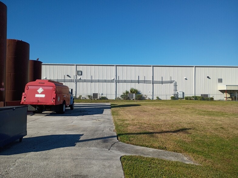 More Photos Of 8220 Leo Kidd Ave, Port Richey Warehouse For Sale