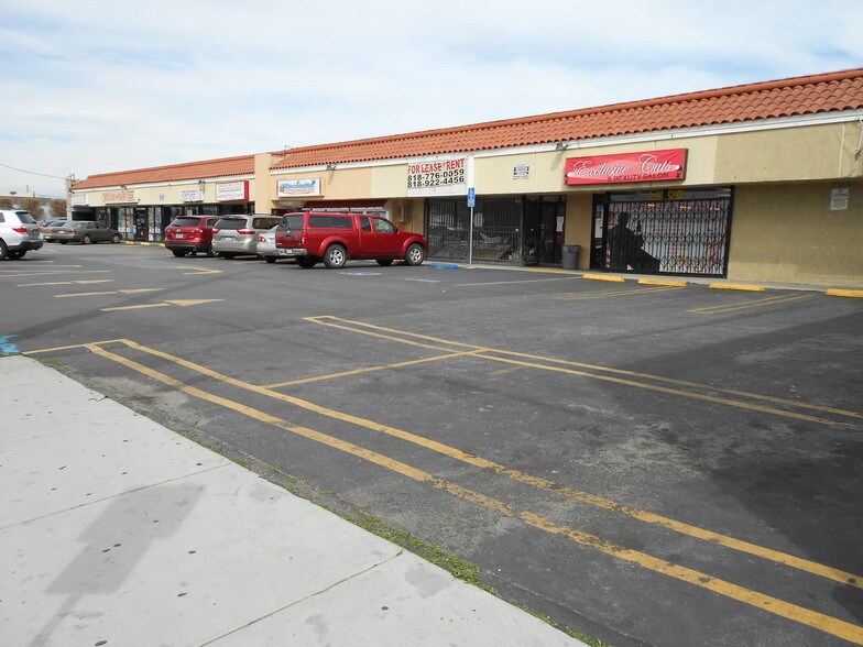 More Photos Of 14044-14112 S Crenshaw Blvd, Gardena Storefront Retail Office For Lease