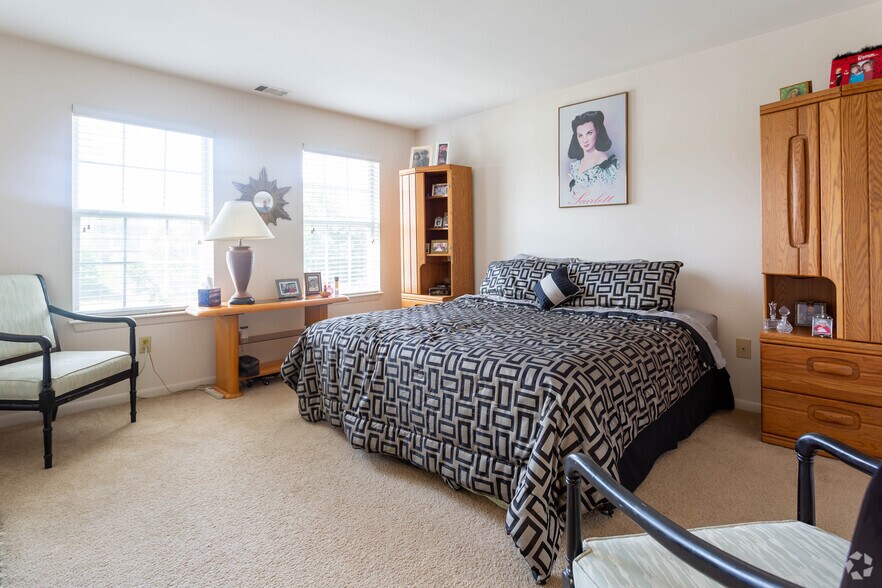 More Photos Of 150 Wexford Pl, Webster Apartments For Lease